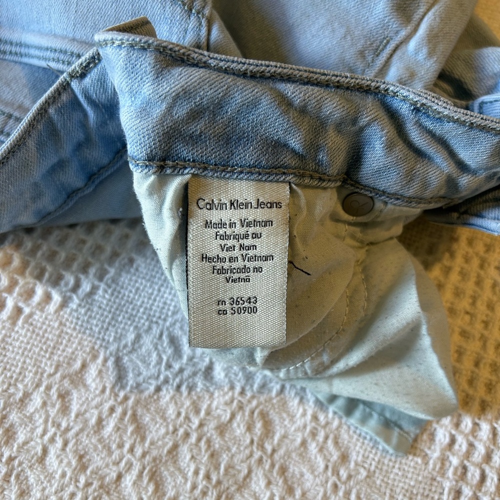 Jeans - Picture 13 of 15